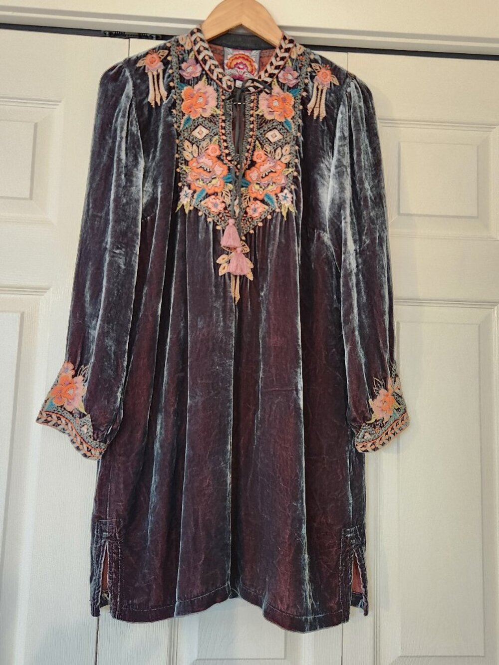 Johnny Was Trapunto velvet tunic dress embroidery green gray
